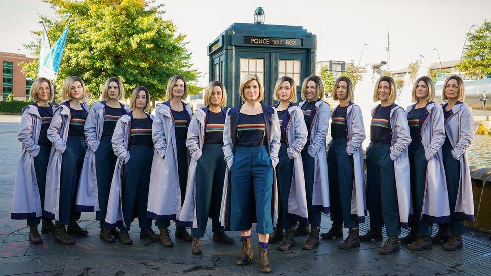 Jodie Whittaker (centre) with 12 lookalikes in Sheffield