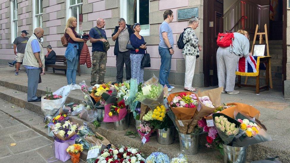 Islanders lining up outside Royal Court to sign Queen condolence book