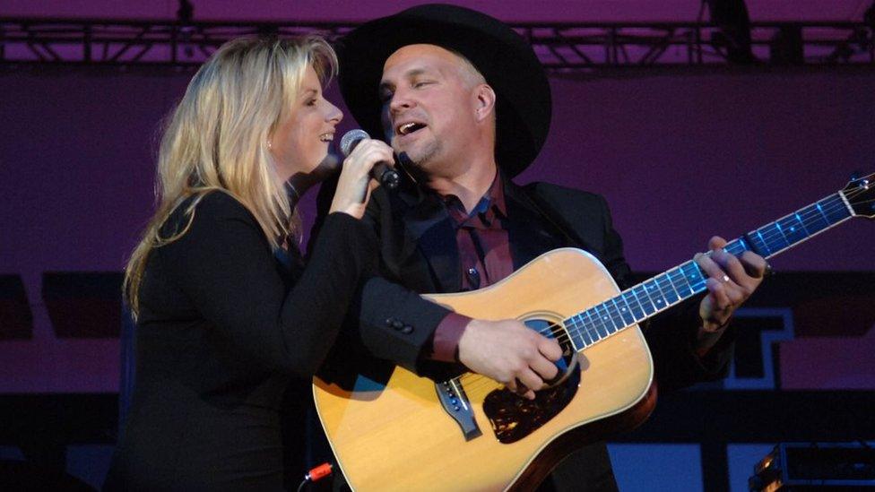 Trisha Yearwood and Garth Brooks