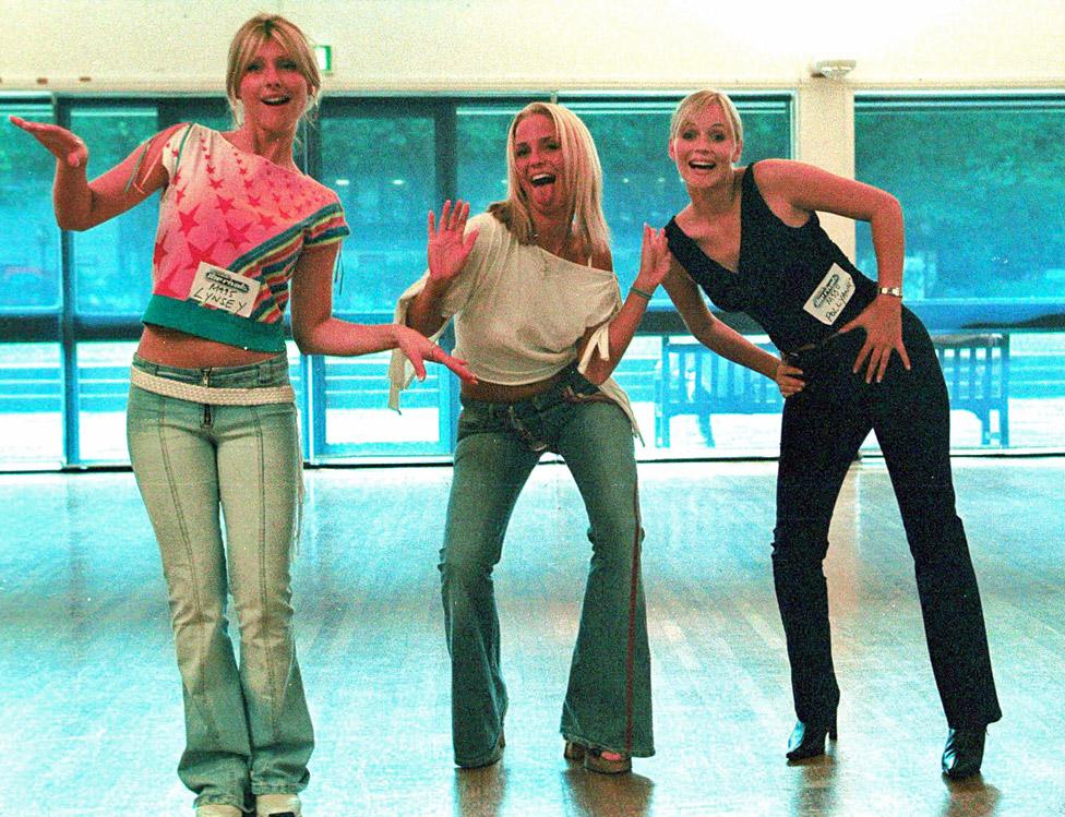 Harding (centre) on Popstars: The Rivals in 2002