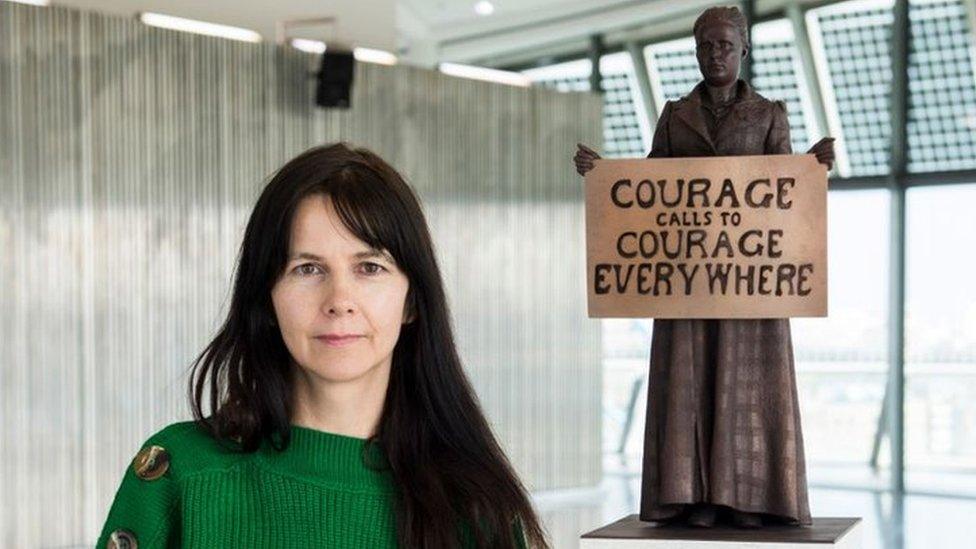 Artist, Gillian Wearing,