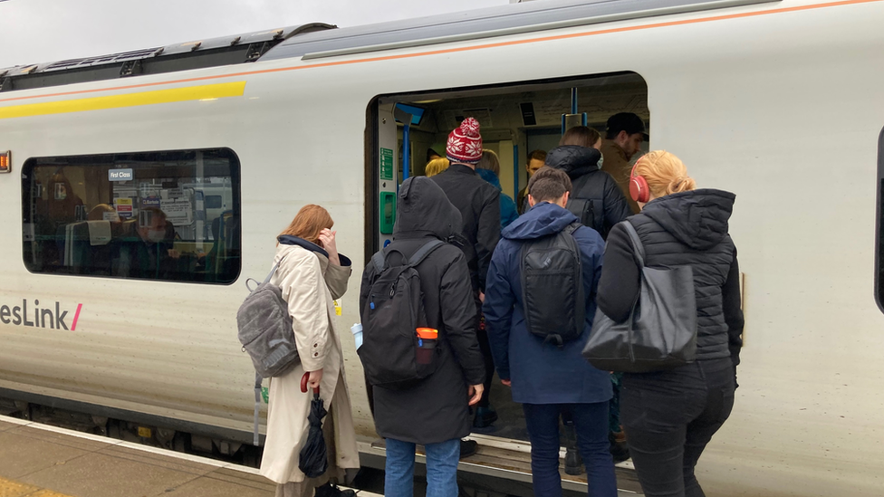 Trains busy at Finsbury Park