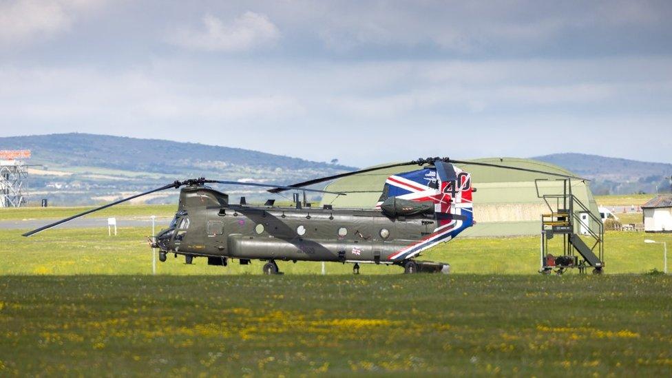 Chinook helicopter