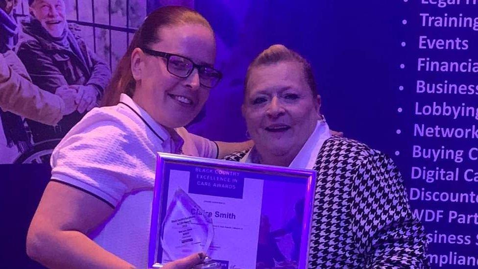 Claire Smith and her mother, Sharon Phillips