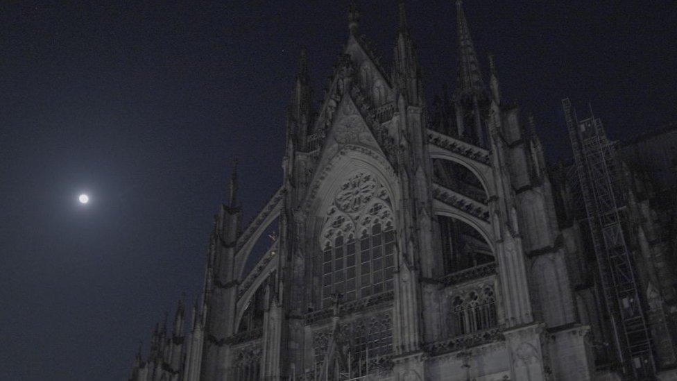 Cologne Cathedral goes dark for Earth Hour 2024