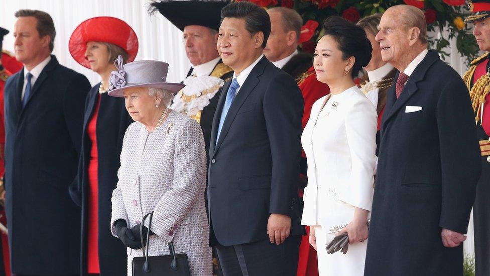 David Cameron, Theresa May, Queen Elizabeth II, Chinese President Xi Jinping, Peng Liyuan and Prince Philip, Duke of Edinburgh look on during the Official Ceremonial Welcome for the Chinese State Visit on October 20, 2015 in London, England