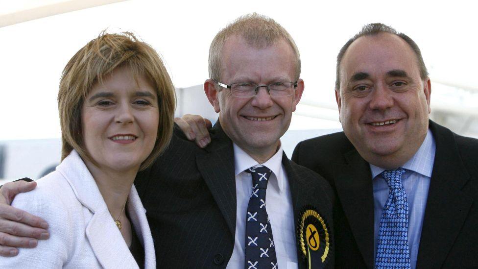 Nicola Sturgeon, John Mason and Alex Salmond celebrate the SNP's 2008 by-election win in Glasgow East 