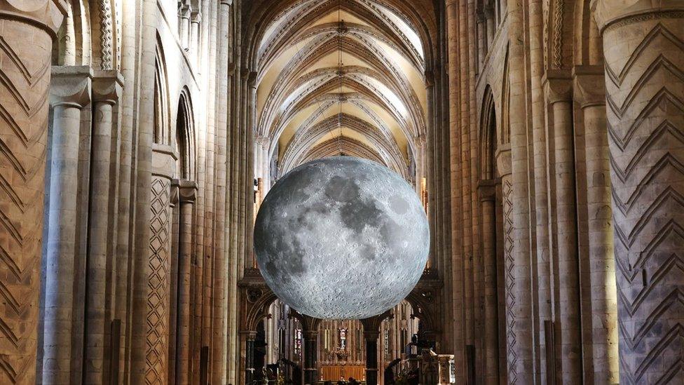 The moon model in Durham Cathedral