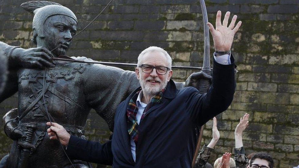 Jeremy Corbyn and Robin Hood statue