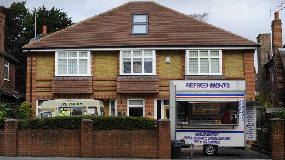 A house and refreshment stand