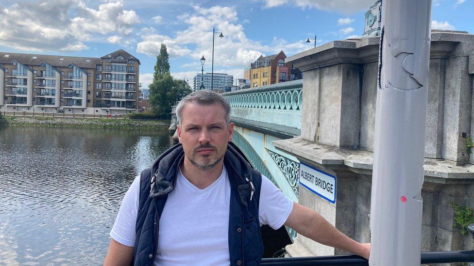 Conservationist stood at Albert Bridge