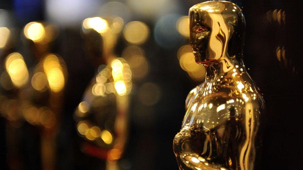 Oscar statuette