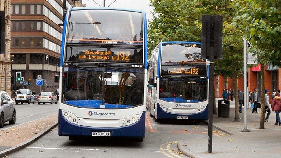 Buses on Oxford Road