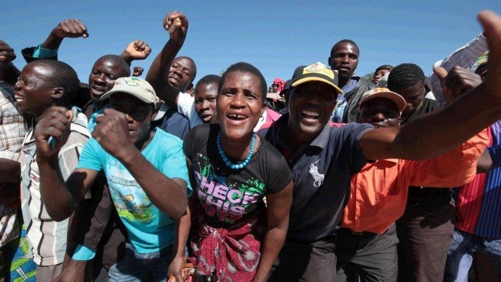 Supporters of President Mugabe