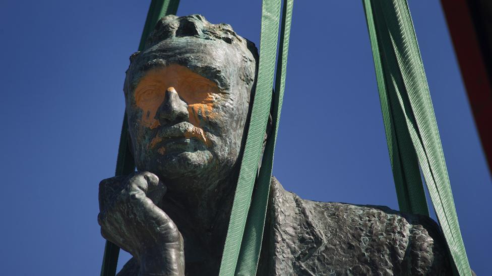 Defaced face of Cecil Rhodes statue