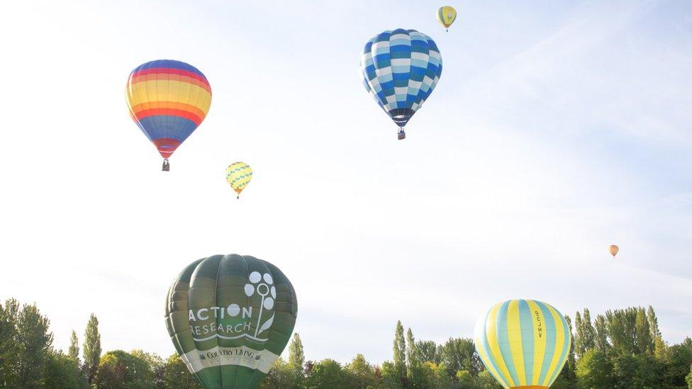 Balloons take to the skies on Saturday