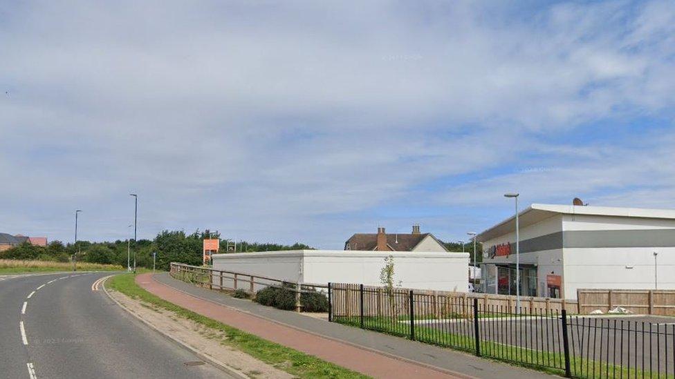 Middle Warren shops in Merlin Way