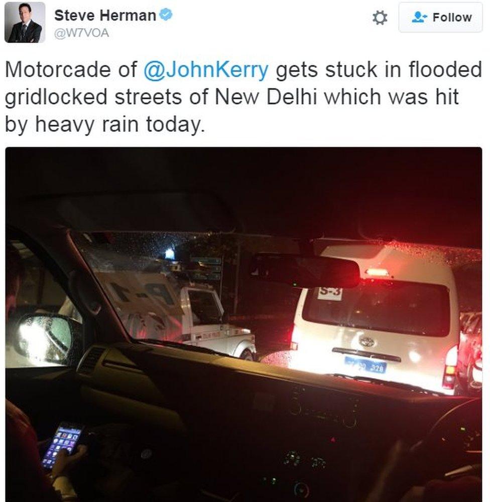 Motorcade of @JohnKerry gets stuck in flooded gridlocked streets of New Delhi which was hit by heavy rain today.