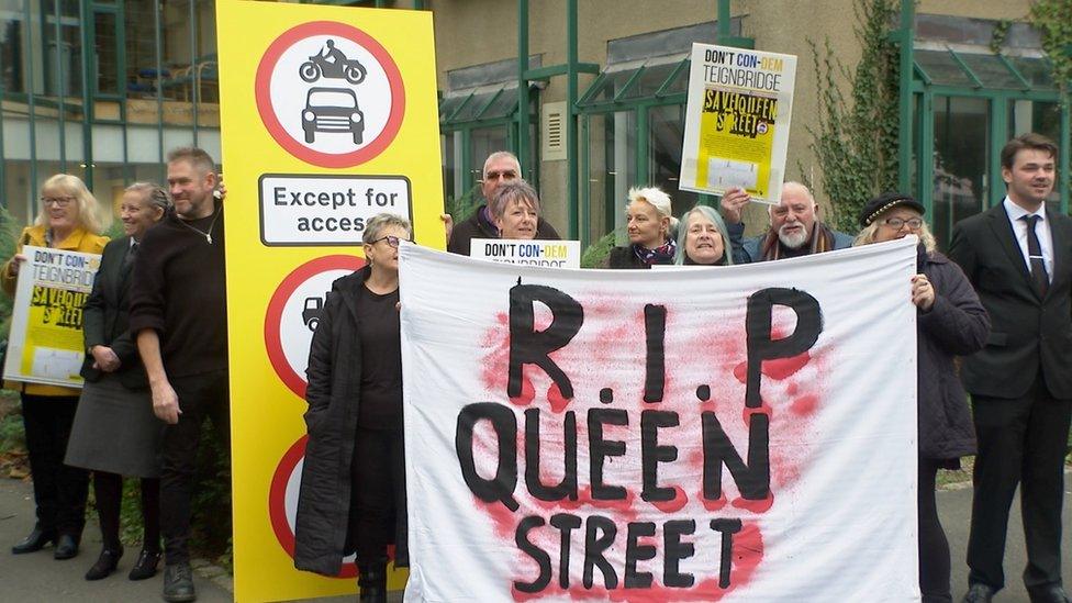 Protesters on Queen Street