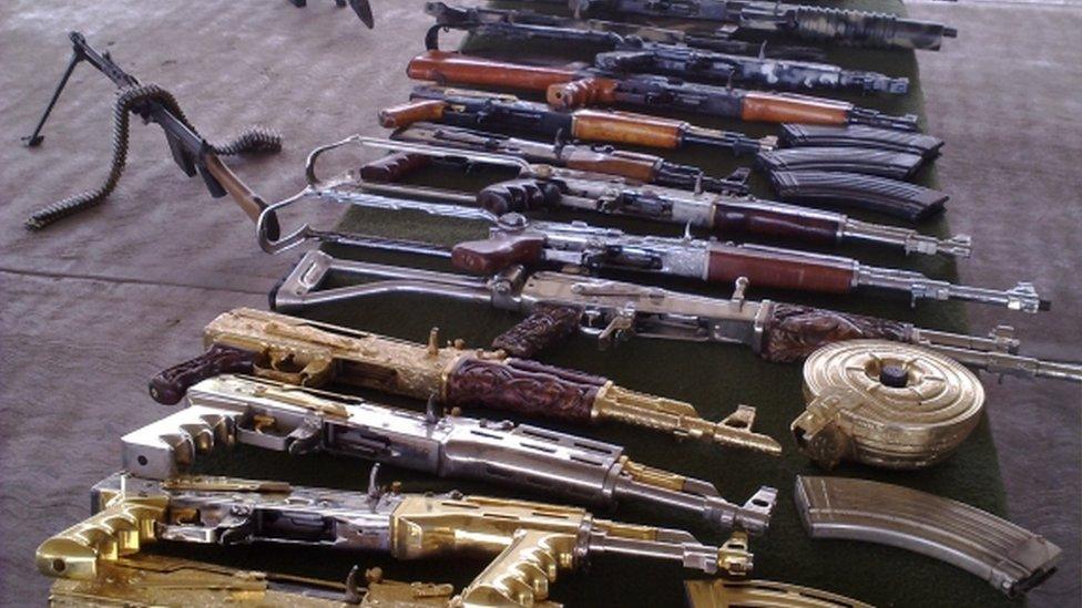 Guns taken from drugs cartels by Mexican Army