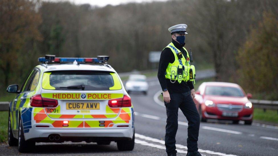 Dyfed Powys Police officer pulled over motorists on the A477 between Carmarthenshire and Pembrokeshire during Wales' 'firebreak' lockdown