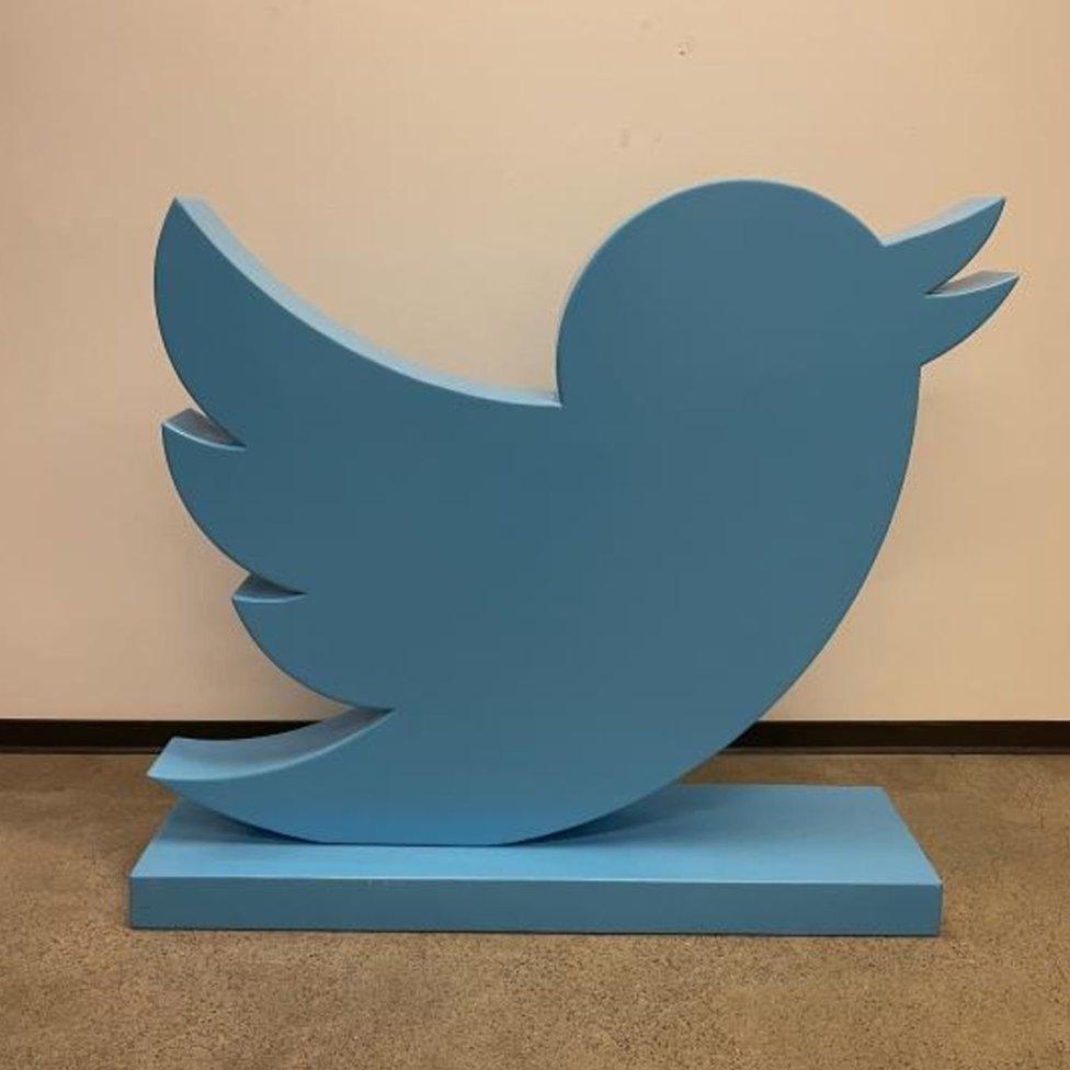 A Twitter logo