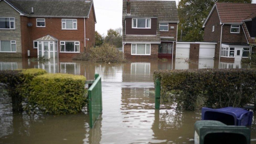 Flooding in Fishlake