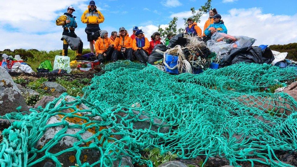 Beach clean in Summer Isles