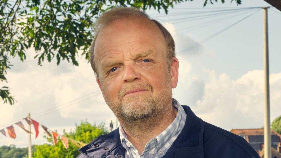 Toby Jones as Alan Bates