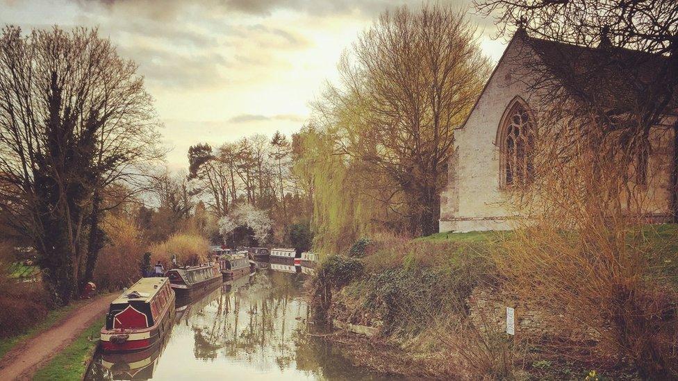 Shipton-on-Cherwell near Thrupp.