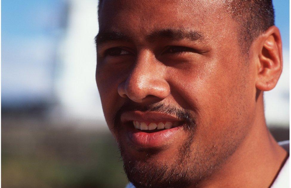 JUL 1995: JONAH LOMU, THE NEW ZEALAND ALL BLACK WINGER, RELAXES ON THE BEACH IN AUSTRALIA BEFORE THEIR BLEDISLOE CUP MATCH AGAINST AUSTRALIA IN SYDNEY.