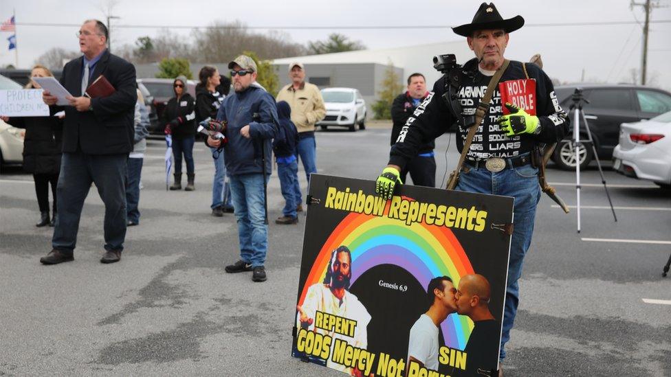 Protesters at the drag queen story hour event