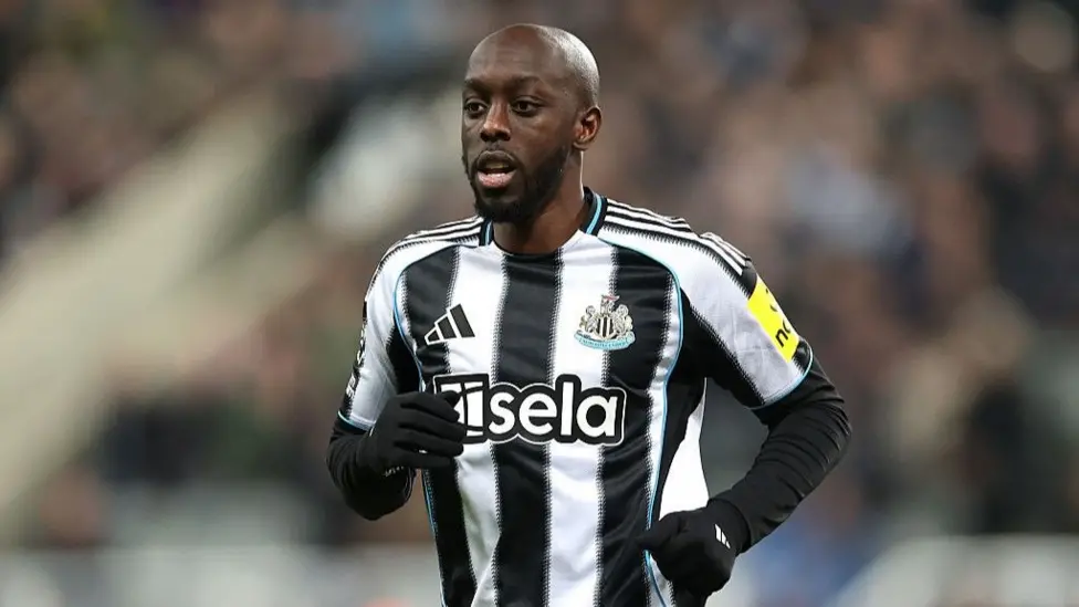 Otra victoria del Newcastle United, que nos sitúa brevemente en la emocionante décima posición de la Premier League. La pregunta tras la actuación de este fin de semana es, básicamente, ¿importa cómo ganemos, siempre que ganemos? Bueno, más o menos, pero también no.