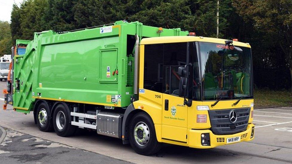 Bin lorry