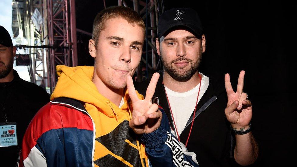 scooter-braun-and-justin-bieber.