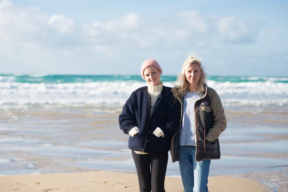 Kris (left) with her twin sister Maren