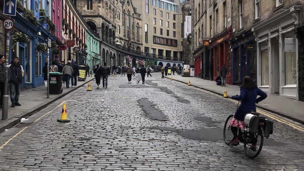 Cyclists in Edinburgh