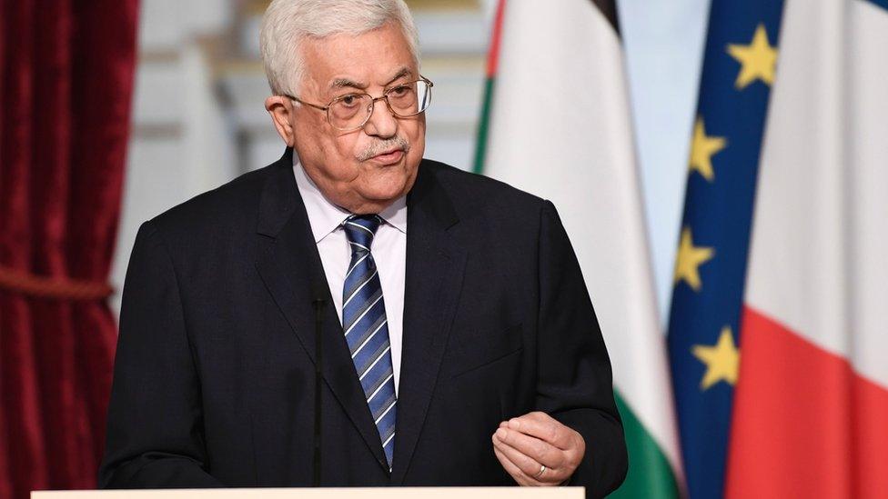 Mahmoud Abbas addresses reporters in Paris on 7 February 2017