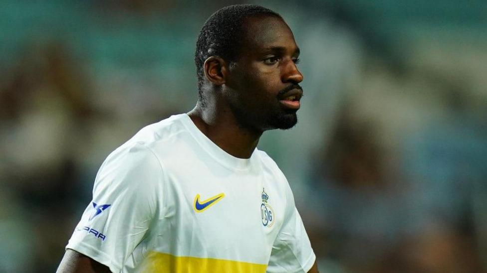 elton-kabangu-hearts-sign-union-saint-gilloise-forward-on-loan-bbc-sport