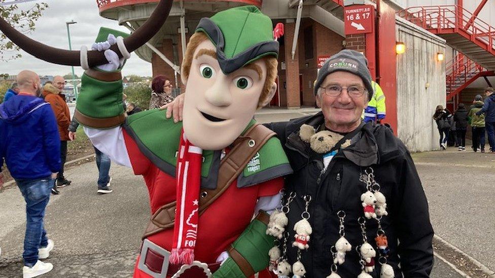 Ian West with Nottingham Forest mascot