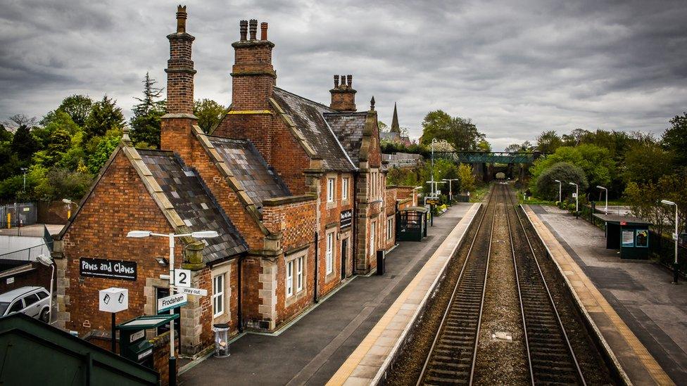 Frodsham railway station platform