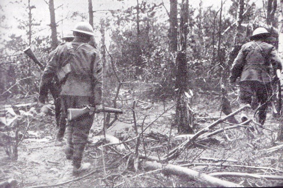 Troops in Mametz Wood