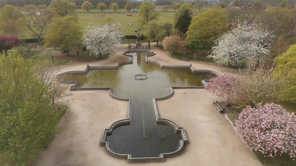 Victoria Embankment Memorial Gardens