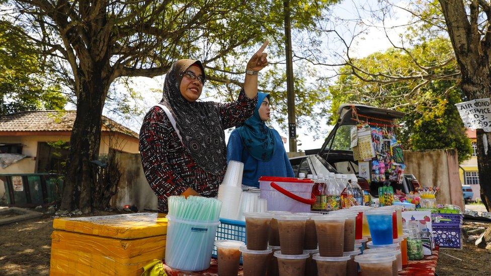 Siti Ain and her mother