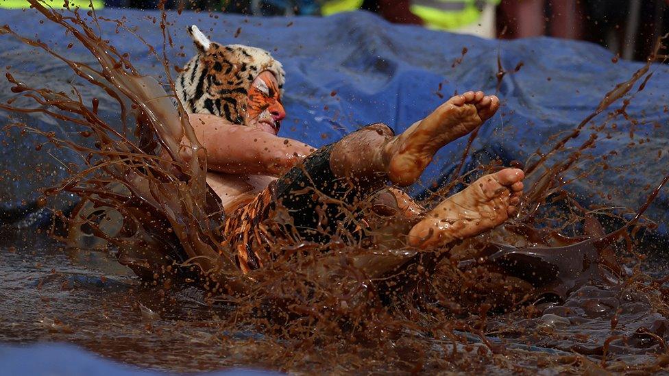 Man in gravy filled pool