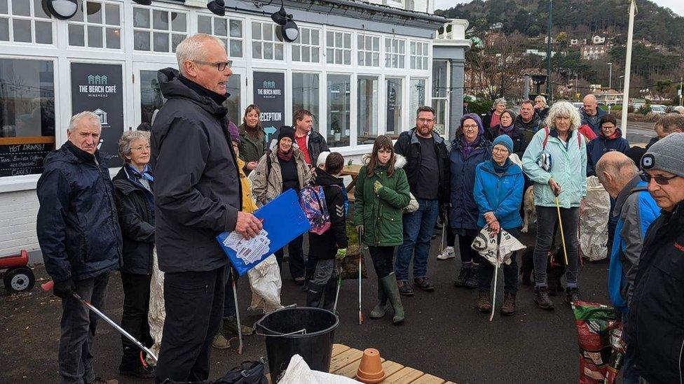 Beach litter pick