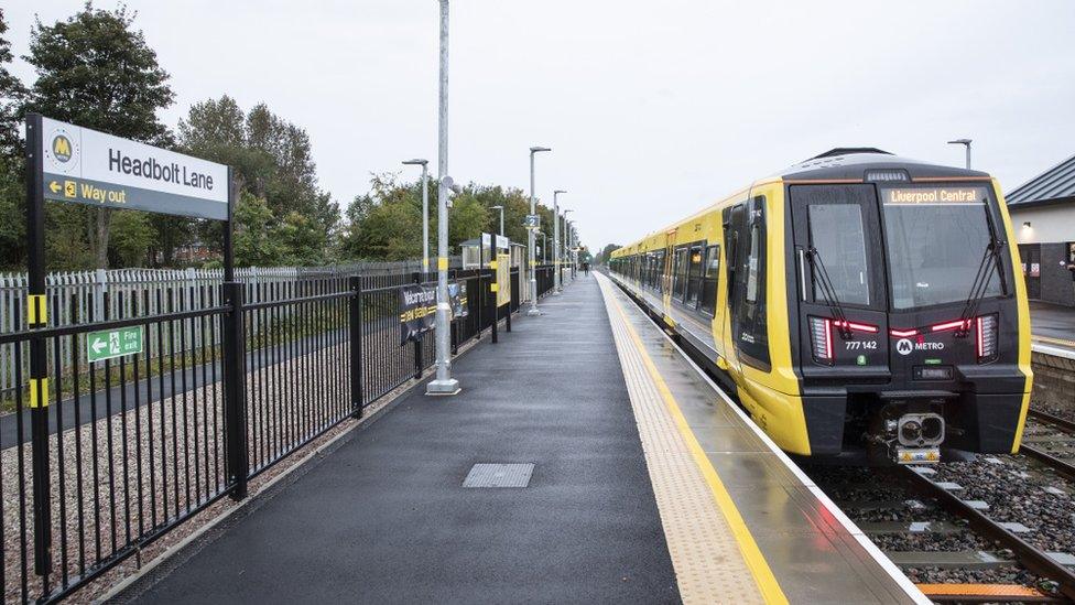 Headbolt Road train station