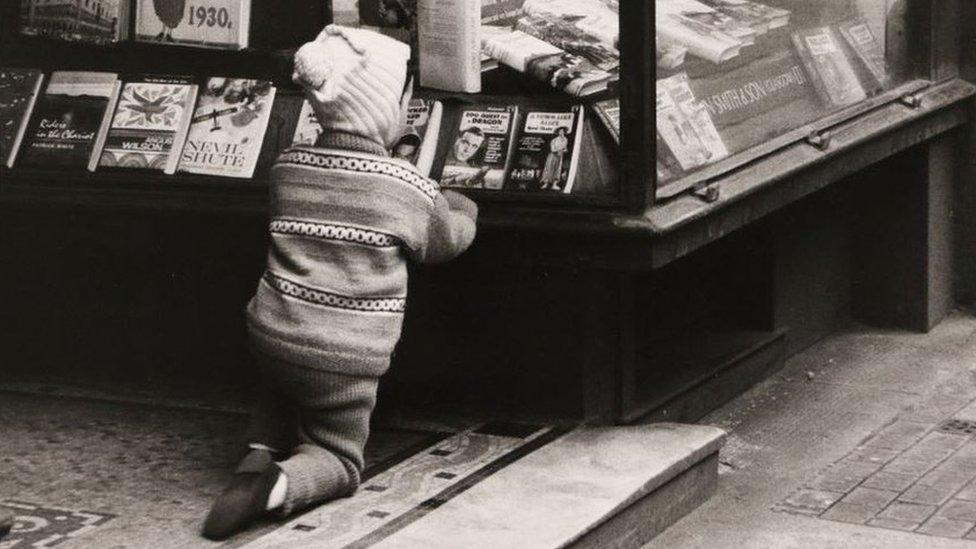 John Smith's Book Shop, St Vincent Street, Glasgow, 1962