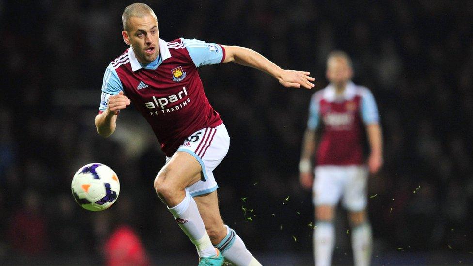 Joe Cole playing for West Ham