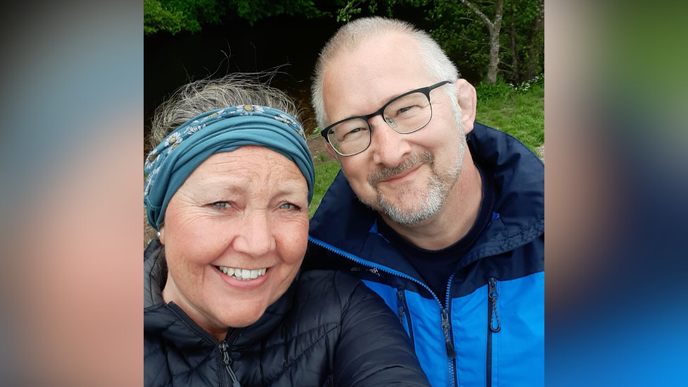 A headshot of Gillian and Jon Woodthorpe 